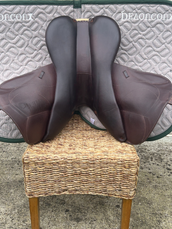 Selle mixte Devoucoux Chiberta O 17,5 pouces (2021) occasion