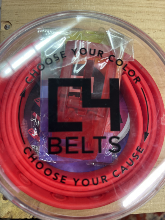 Ceinture C4 rouge réglable 119 cm (neuf) occasion