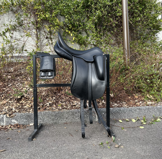 Selle dressage Aulion Sellier 17 pouces (2022) occasion