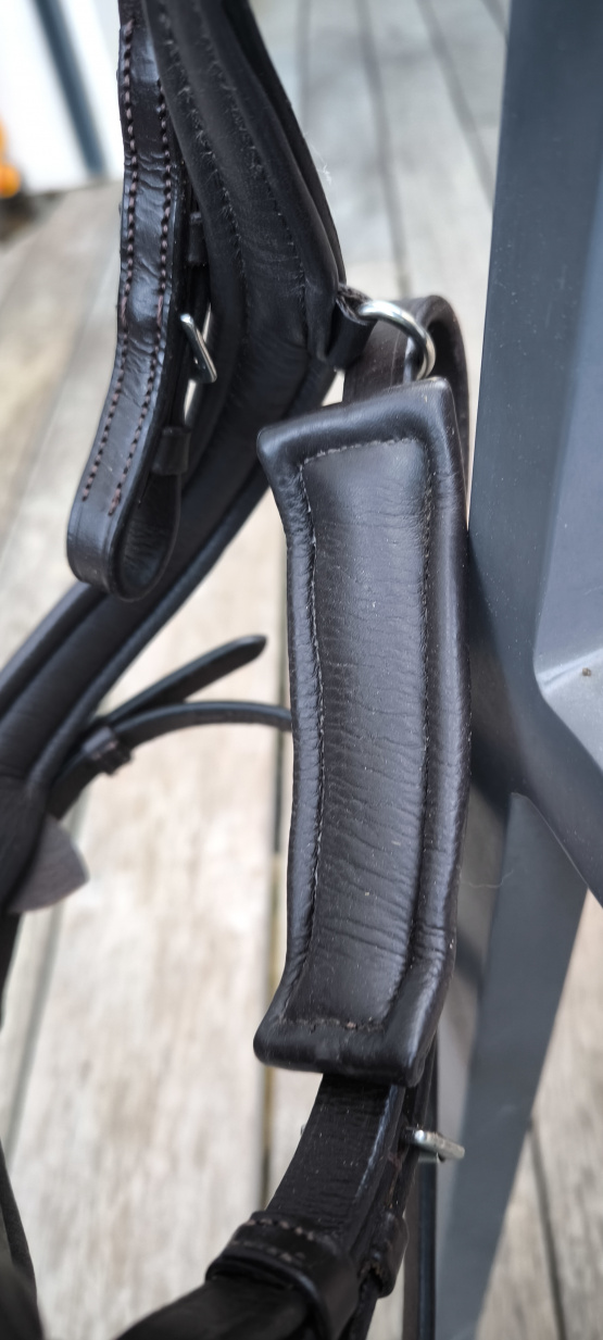 Filet HKM anatomique cuir marron (cheval) neuf occasion