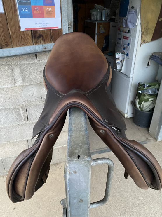 Selle mixte Equestro 17 pouces (2019) occasion