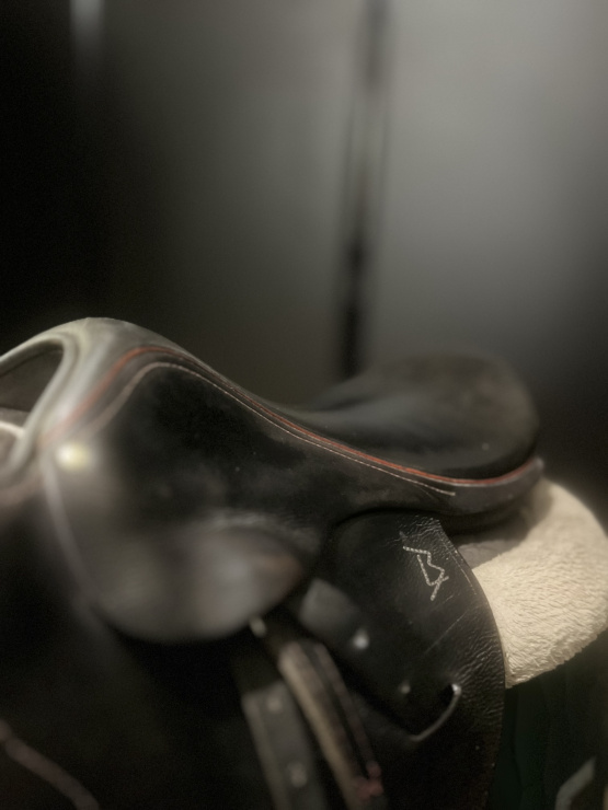 Selle cross 18.5 pouces occasion