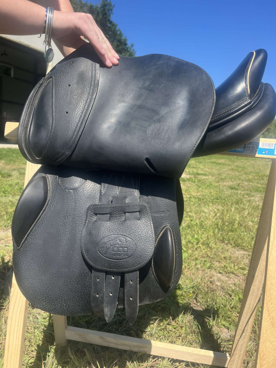 Selle mixte Jump’in one classique 17 pouces (2023) occasion
