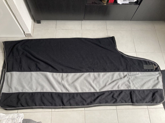 Couverture / Chemise polaire HKM occasion