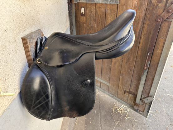 Selle mixte Henri de Rivel 17,5 pouces occasion