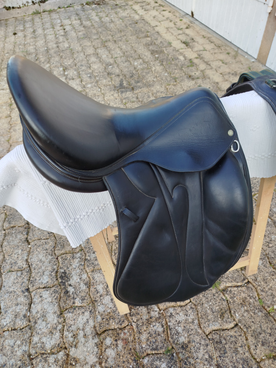 Selle dressage Devoucoux Makila 18 pouces occasion