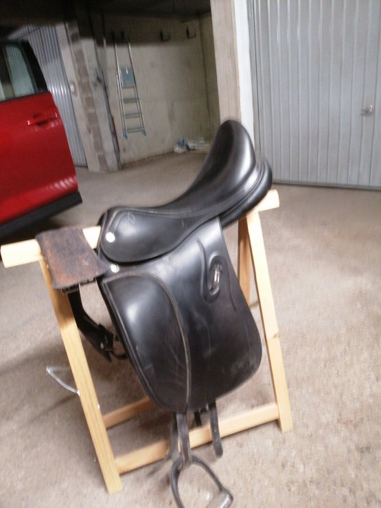 Selle dressage Fouilloux 18 pouces (2015) occasion