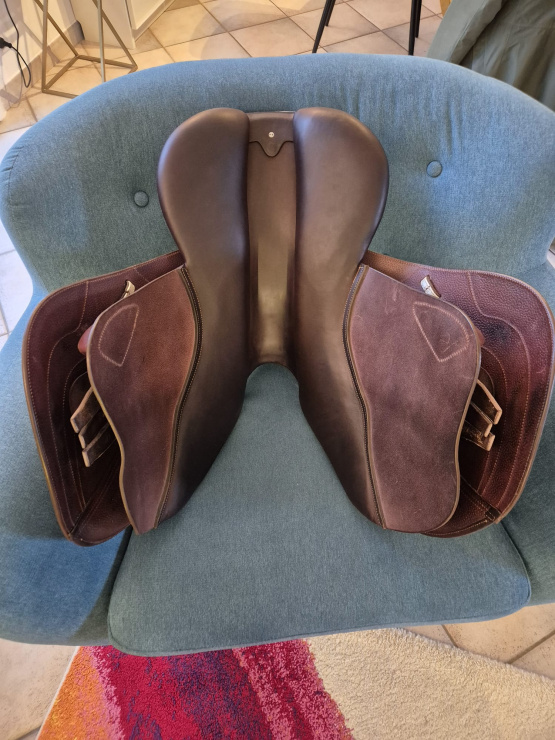 Selle obstacle CWD SE02 17,5 pouces (2023) occasion