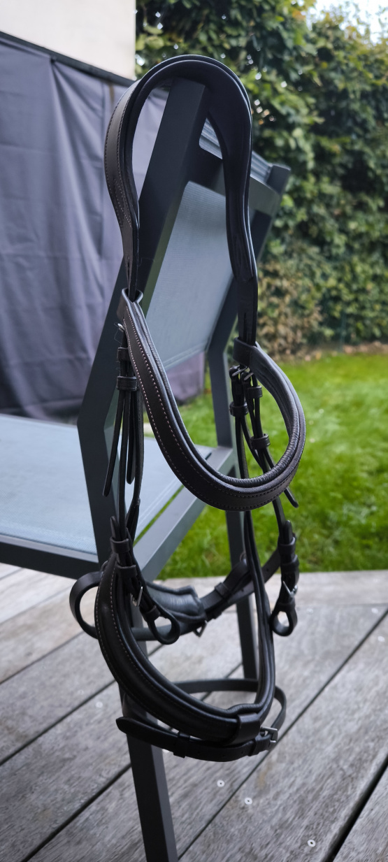 Filet HKM anatomique cuir marron (cheval) neuf occasion