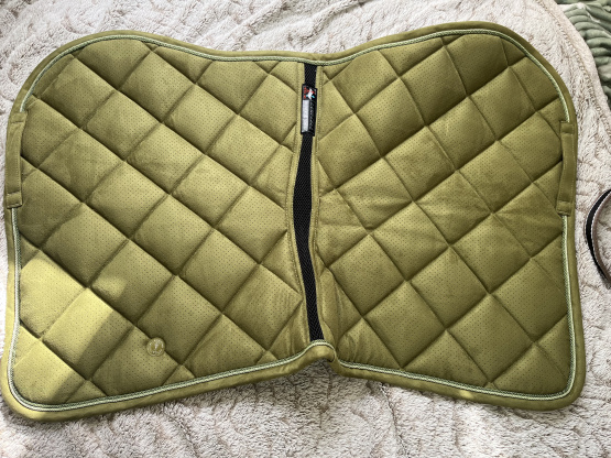 Tapis de selle Lamicell velours vert (neuf) occasion