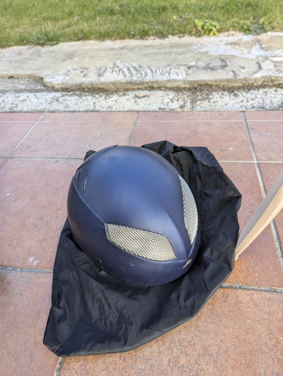 Casque de cross Equithème avec toque bleu (56) occasion