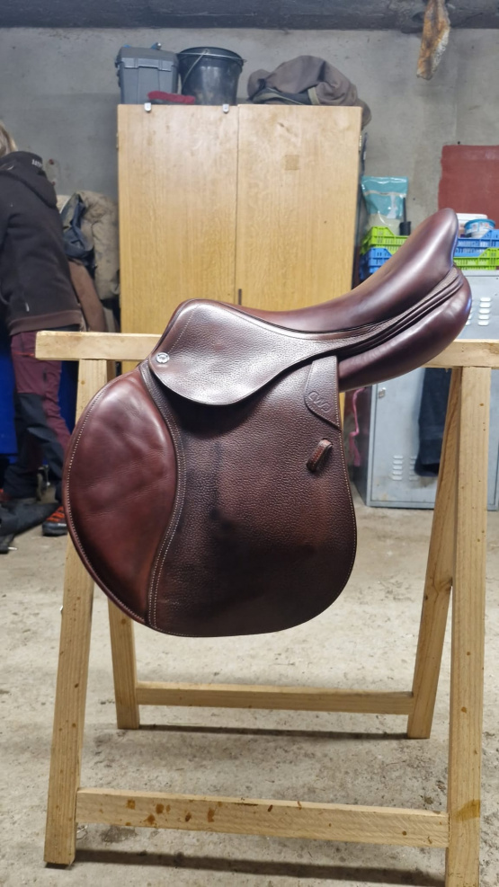Selle obstacle CWD SE 02 17,5 pouces occasion