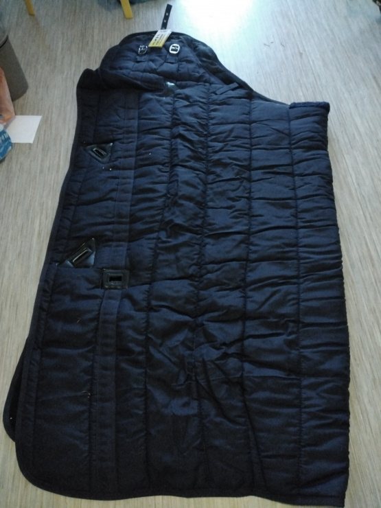 Couverture HKM 300g 135 cm (neuf) occasion