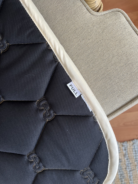 Ensemble Tapis + Bonnet Ps of Sweden signature jaune (cheval) neuf occasion
