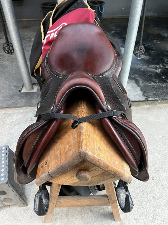 Selle obstacle CWD 17 pouces (2020) occasion