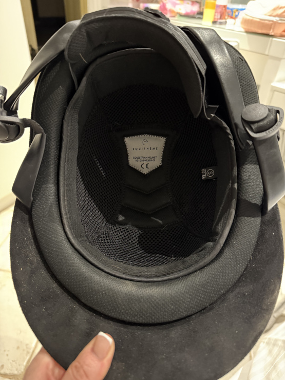 Casque équitation Equithème (52-54) occasion