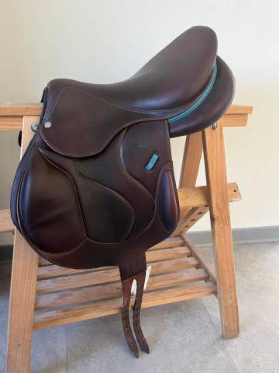 Selle obstacle Devoucoux Chiberta O 17 pouces (2022) occasion