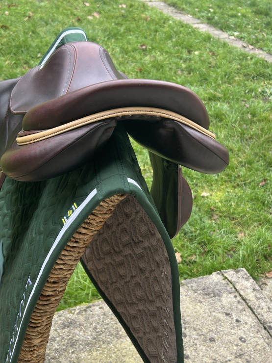 Selle mixte Devoucoux Chiberta O 17,5 pouces (2021) occasion