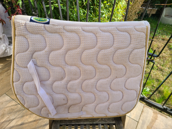 Tapis de selle Lami-Cell blanc liseré doré (cheval) occasion