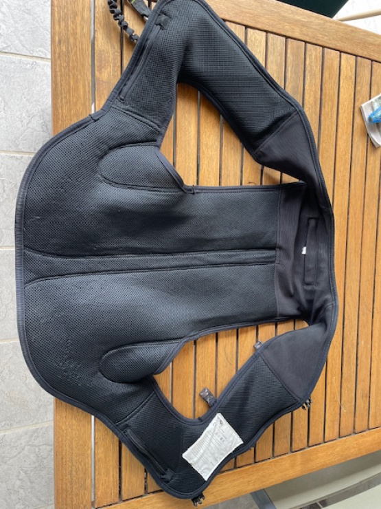 Gilet airbag cavalier Equithème (enfant L) occasion