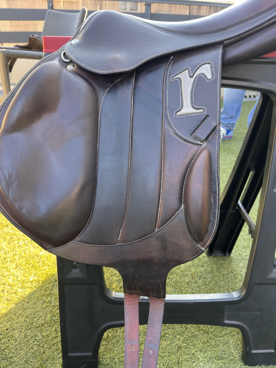 Selle loisirs Rebelle Sellier 18 pouces occasion