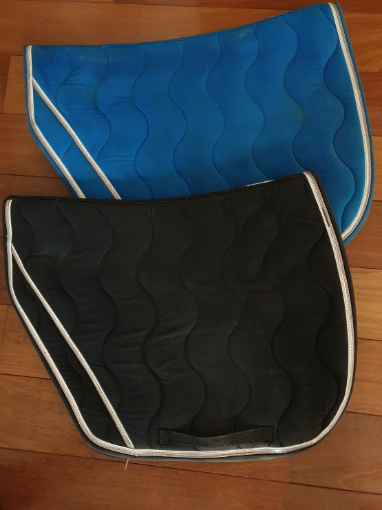 Lot 2 tapis de selle Equitheme occasion