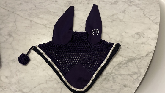 Bonnet Equitheme violet (poney) neuf occasion