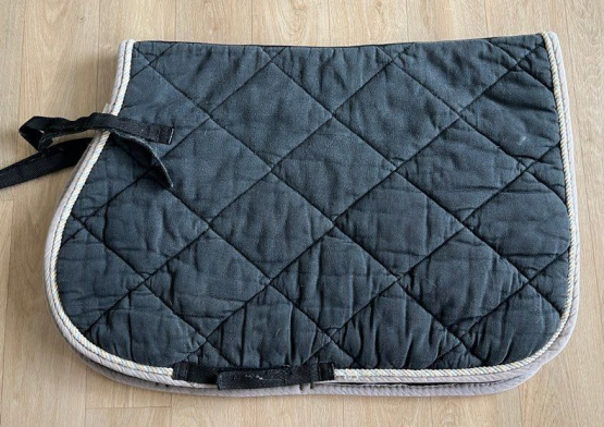 Tapis Equithème noir occasion