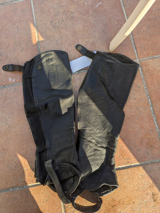 Chaps Equithème cuir noir (XS) occasion