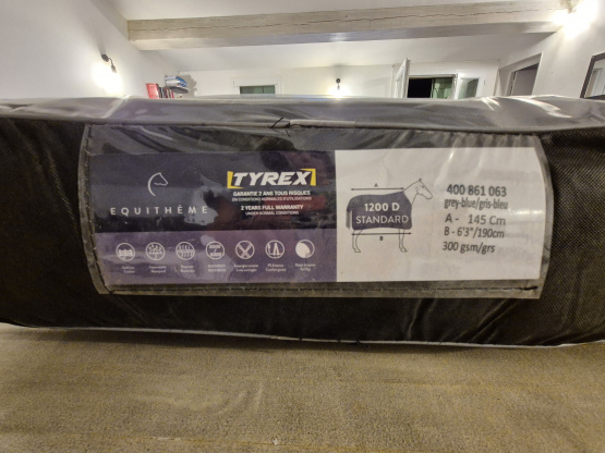 Couverture Equitheme Tyrex 1200D 145 cm (neuf) occasion