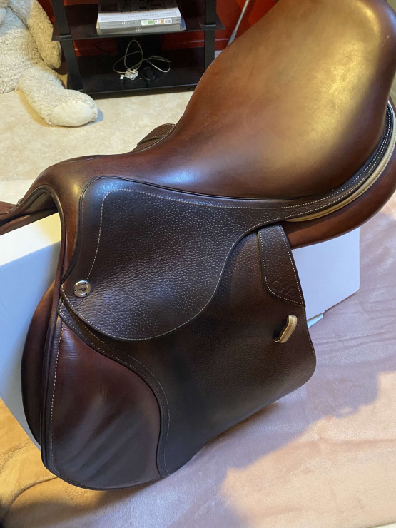 Selle obstacle CWD SE02 17,5 pouces (2023) neuf occasion