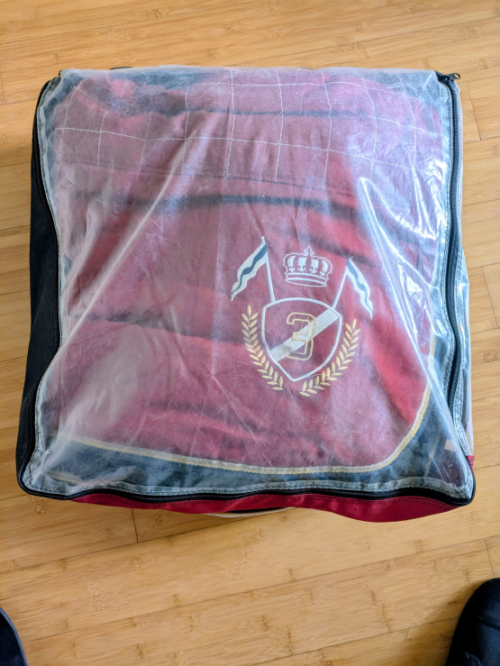 Couverture Fouganza rouge 145 cm occasion