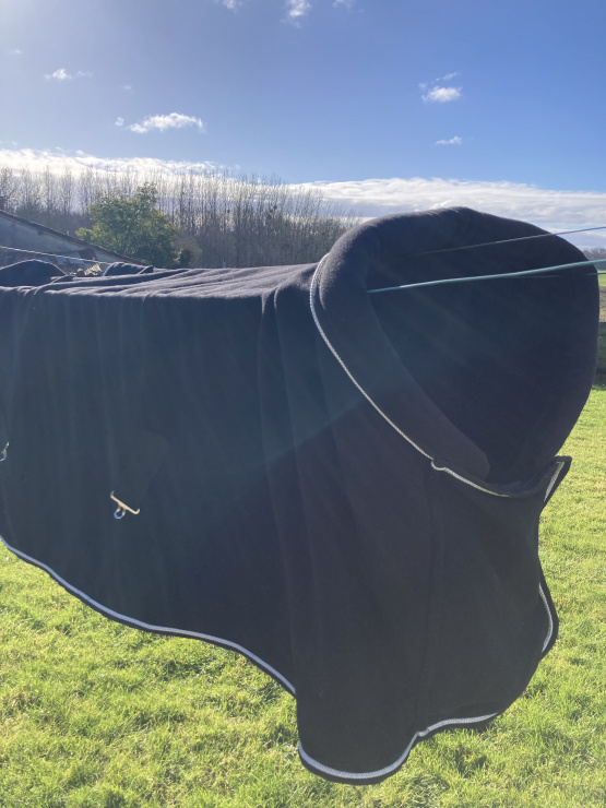 Couverture HKM polaire noir 155 cm occasion