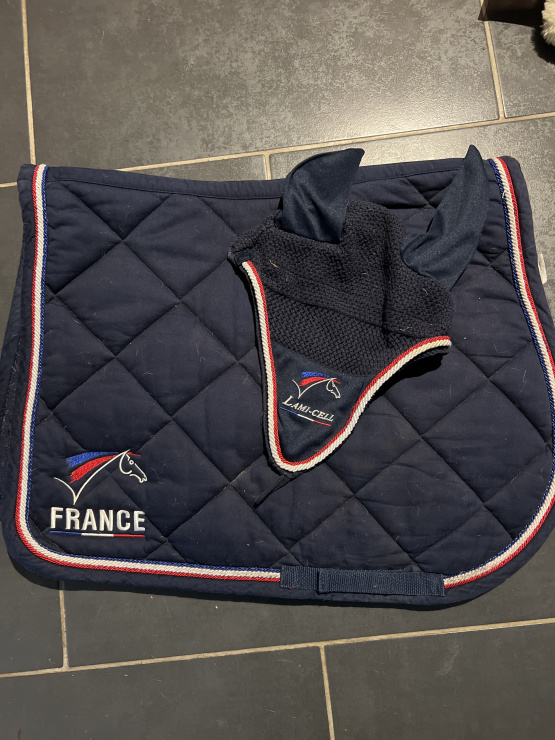 Ensemble tapis & bonnet Lami-cell France occasion