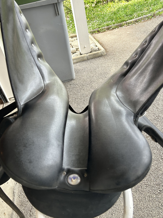 Selle dressage Wintec Cair Isabella 16,5 pouces occasion
