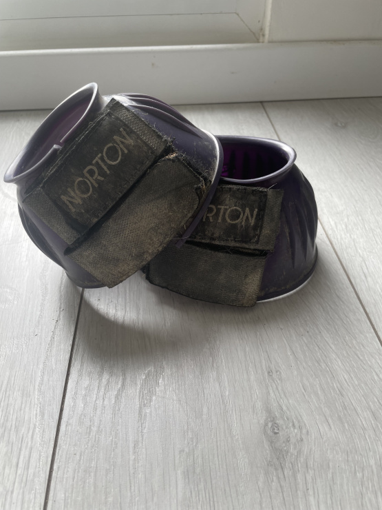 Cloches Norton violette (poney) occasion