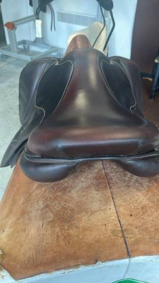 Selle dressage Antares Connexion 17 pouces (2023) occasion