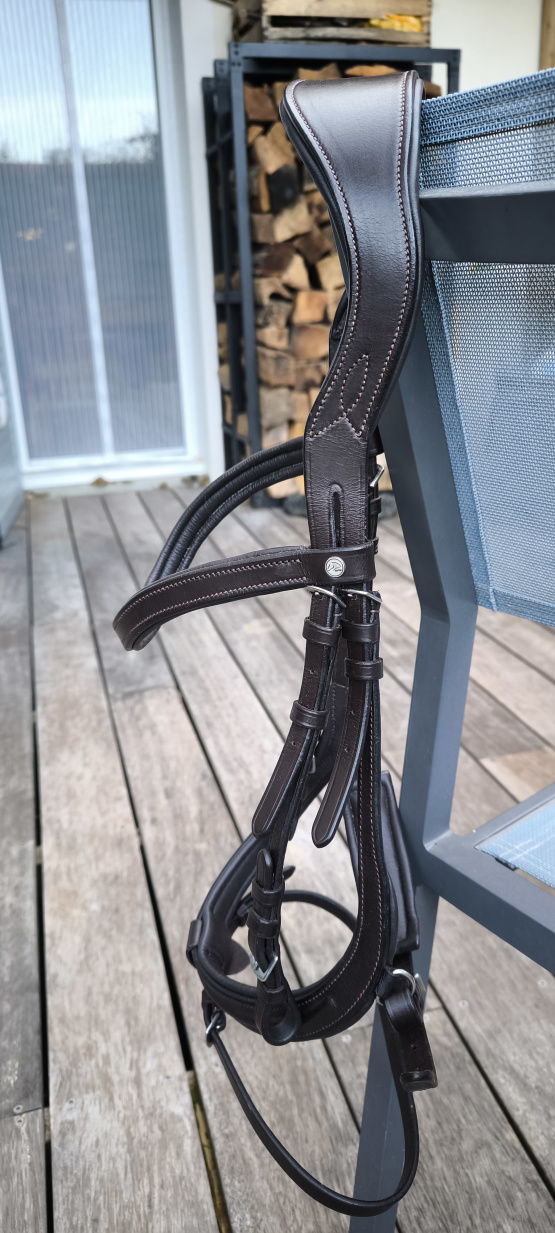 Filet HKM anatomique cuir marron (cheval) neuf occasion