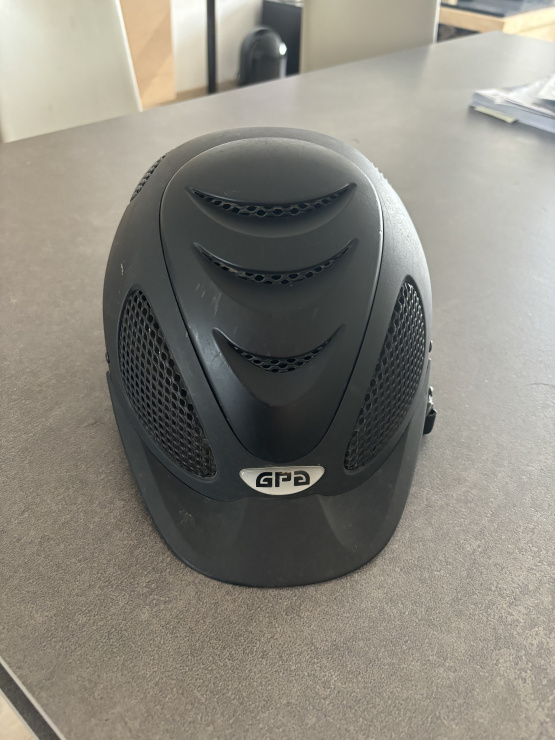 Casque équitation GPA noir (55) occasion