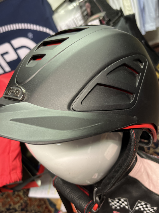 Casque équitation GPA 4S speed air noir (52-53) neuf occasion