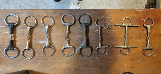 Lot de 8 mors occasion
