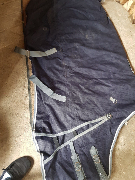 Couverture Fouganza imperméable bleu 135 cm occasion