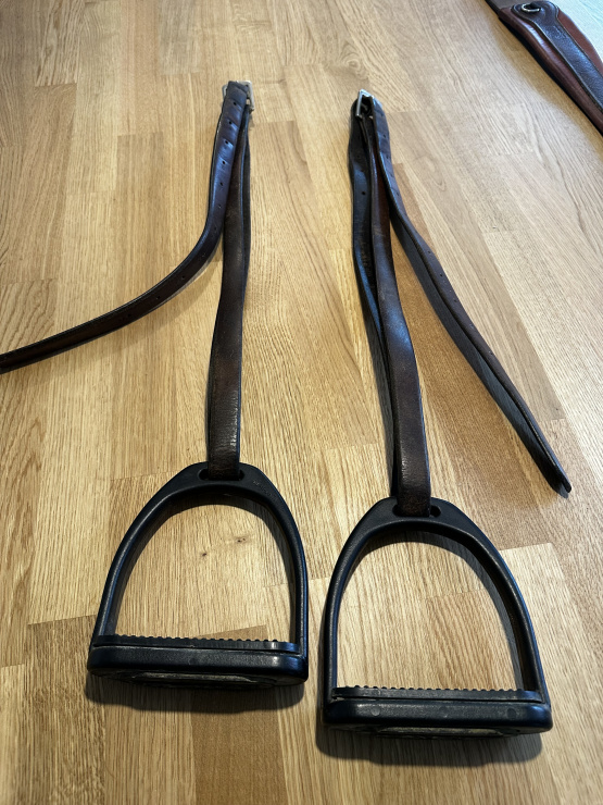 Selle mixte Devoucoux Socoa 17,5 pouces occasion