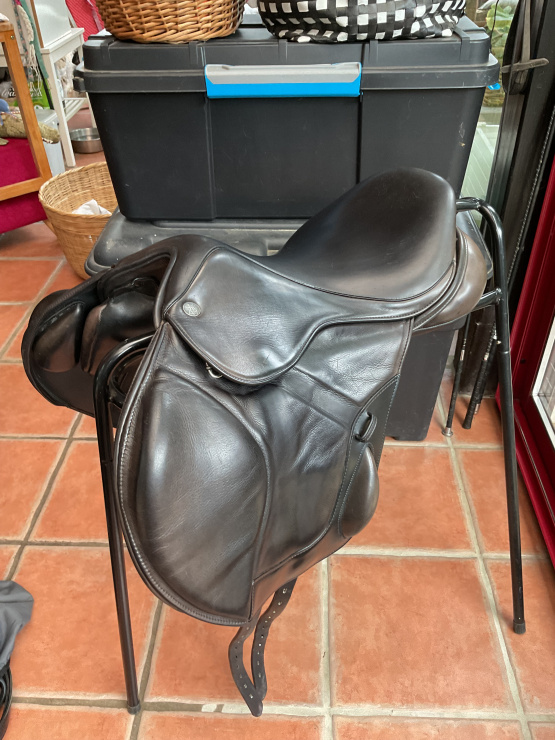 Selle obstacle Fairfax 17 pouces occasion