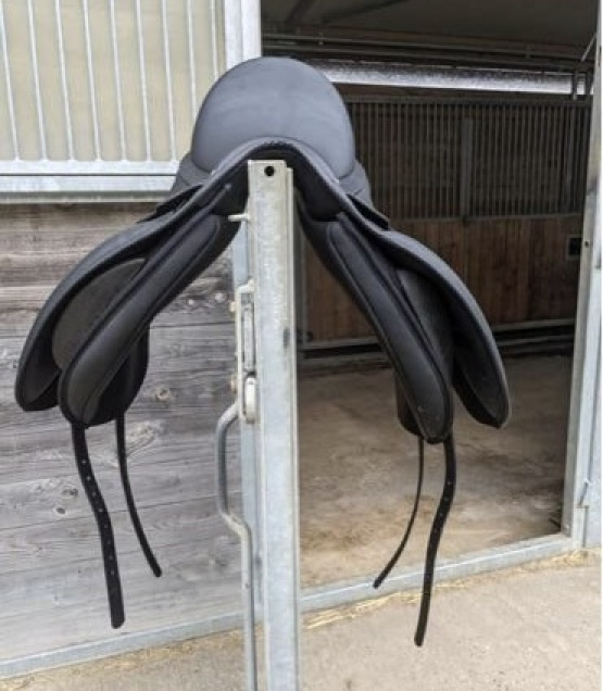 Selle dressage Wintec 500 hart 17 pouces (2022) occasion
