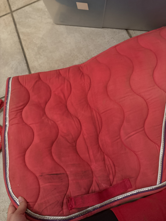 tapis de selle Equitheme rose coupé (cheval) occasion