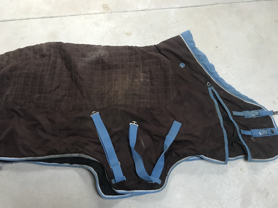 Couverture Fouganza Stable 400 marron 300g 145cm occasion