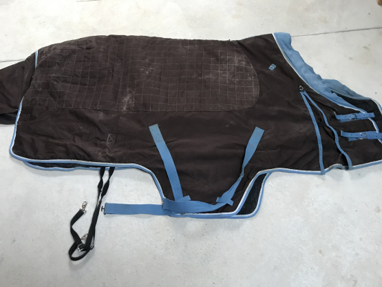 Couverture Fouganza Stable 200 marron 150g 155cm occasion