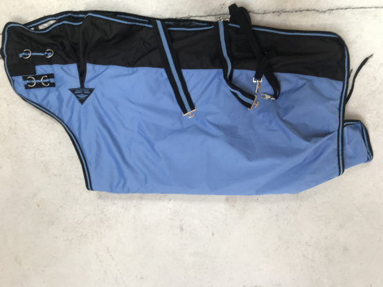 Couverture Equitheme Imperméable noir 130 cm occasion