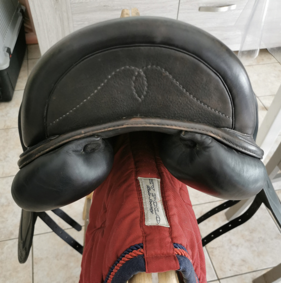 Selle dressage Prestige Venus 16 pouces (2013) occasion